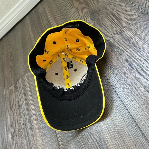 TaylorMade Yellow and Black Hat with Embroidered Logo - Picture 7 of 9